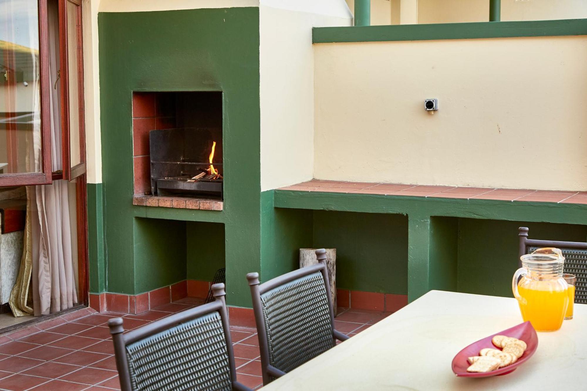 First Group Perna Perna Mossel Bay Apartment Екстериор снимка