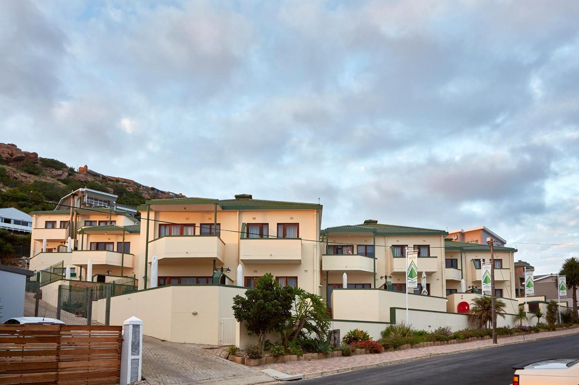 First Group Perna Perna Mossel Bay Apartment Екстериор снимка